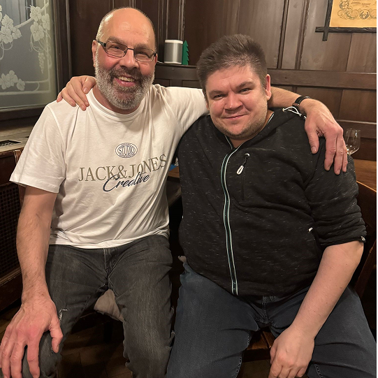 Antonio und Sven stolz auf Ihren Song